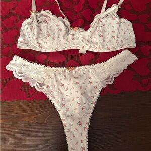 Floral Lace Women's Intimate Set